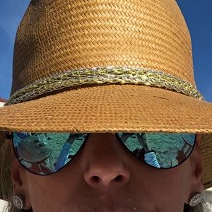 Meet your Posher, Catherine